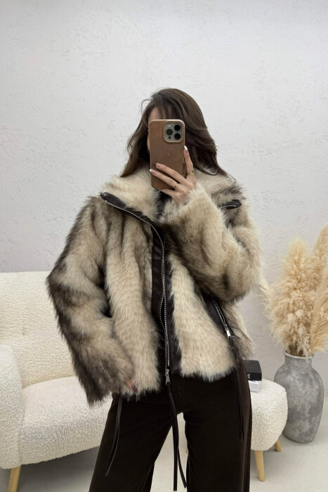 PALLTO ME GEZOF DHE ZINXHIR PER FEMRA NE NGJYRE BEZHE - 3