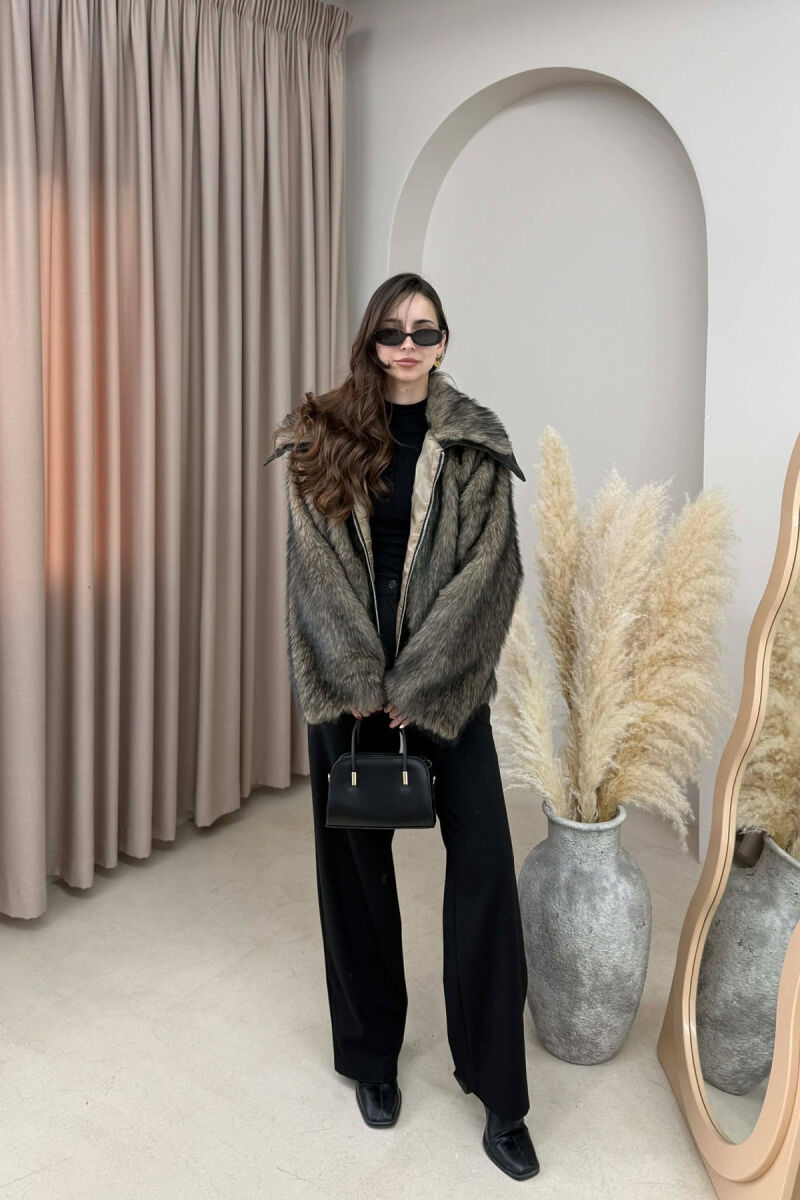 PALLTO ME GEZOF DHE ZINXHIR PER FEMRA NE NGJYRE TE ZEZE ME TE BARDHE - 5