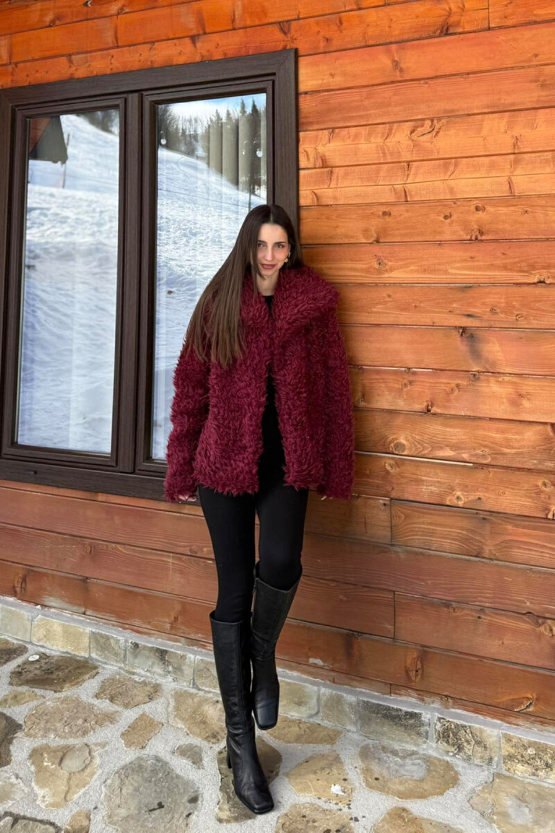 PALLTO ME GEZOF NJE NGJYRESHE PER FEMRA NE NGJYRE VISHNJE - 2