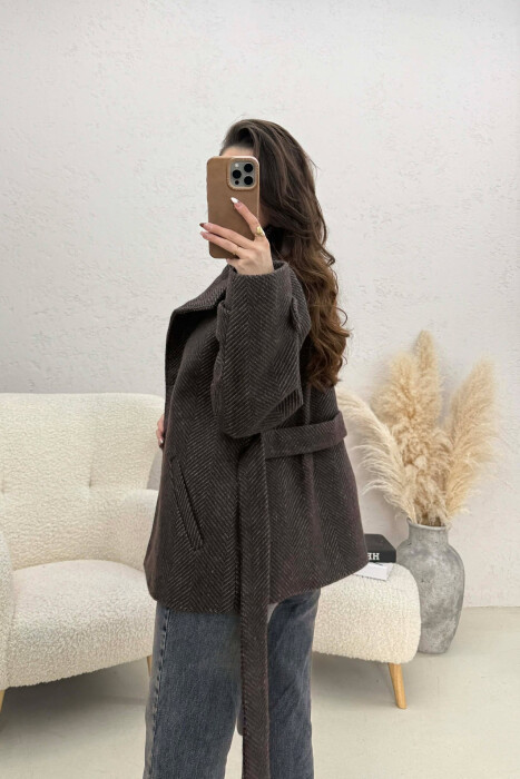 PALLTO ME KOPSA PER FEMRA NE NGJYRE KAFE DHE GRI - 3