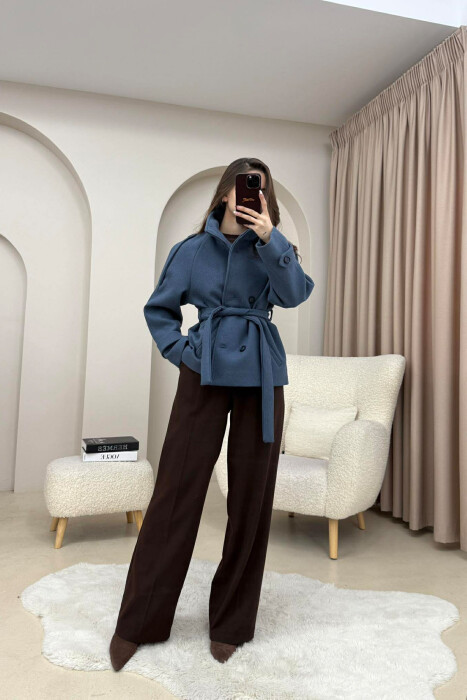 PALLTO NJE NGJYRESHE ME BUTONA DHE ME DETAJIN E RRIPIT PER FEMRA NE NGJYRE BLU - 2