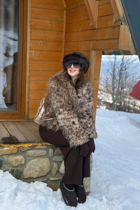 PALLTO NJE NGJYRESHE ME GEZOF PER FEMRA NE NGJYRE KAFE - 7