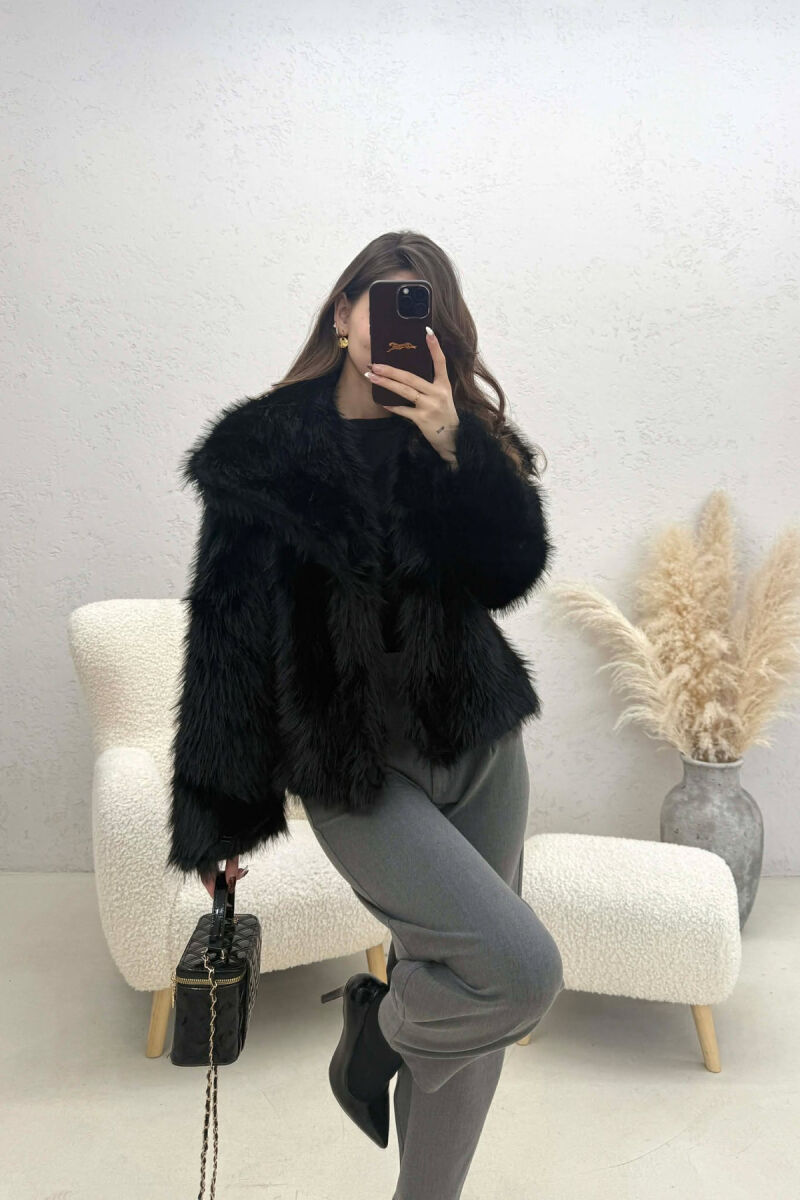 PALLTO NJE NGJYRESHE ME GEZOF PER FEMRA NE NGJYRE TE ZEZE - 2