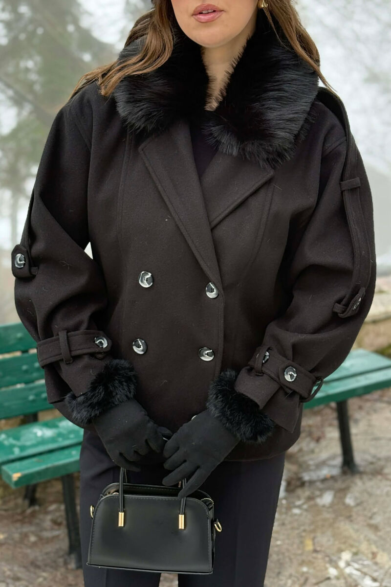 PALLTO NJE NGJYRESHE ME JAKE GEZOFI PER FEMRA NE NGJYRE TE ZEZE - 3