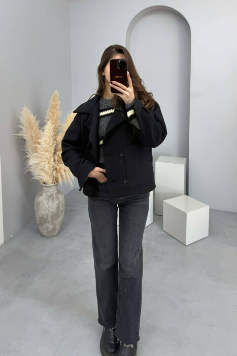 PALLTO NJE NGJYRESHE ME JAKE V DHE BUTONA PER FEMRA NE NGJYRE TE ZEZE - 3