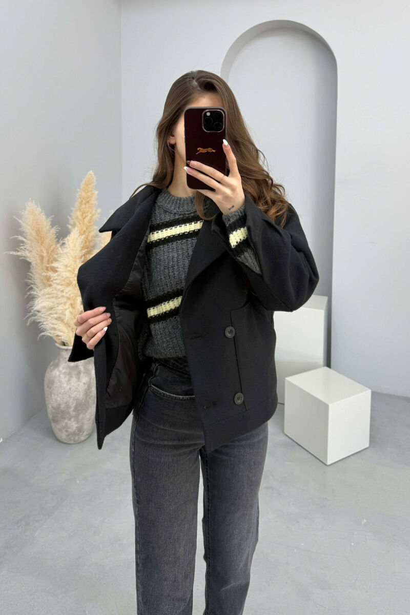 PALLTO NJE NGJYRESHE ME JAKE V DHE BUTONA PER FEMRA NE NGJYRE TE ZEZE - 5