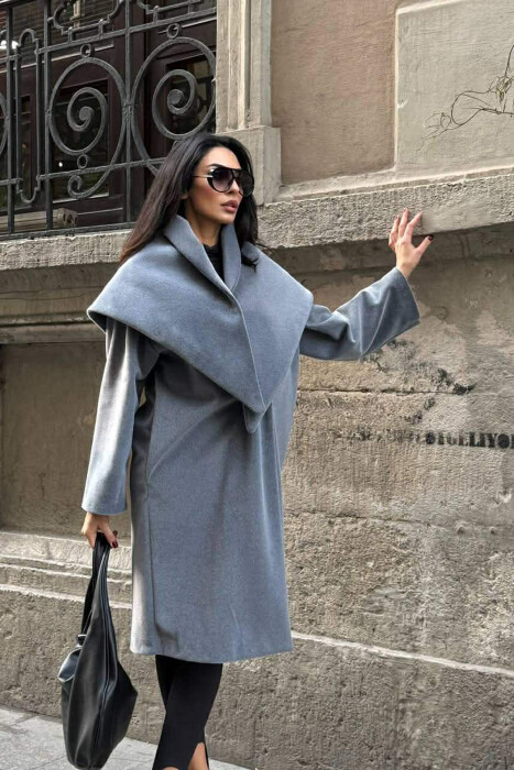 PALLTO NJE NGJYRESHE ME SHALL PER FEMRA NE NGJYRE GRI - 3