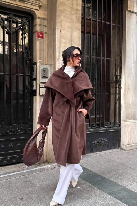 PALLTO NJE NGJYRESHE ME SHALL PER FEMRA NE NGJYRE KAFE TE ERRET - 4