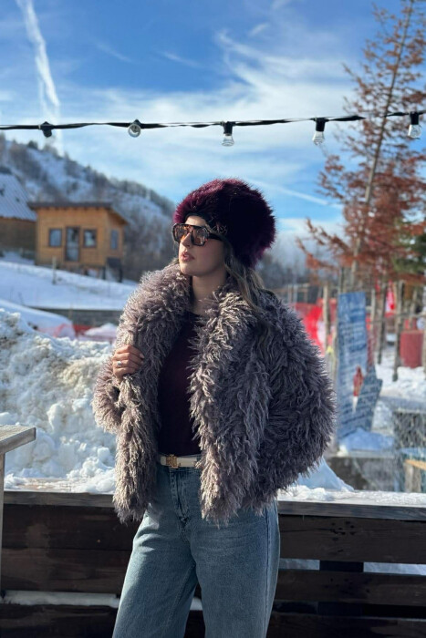 PALLTO NJE NGJYRSHE PELLUSHI PER FEMRA NE NGJYRE KAFE TE ZBARDHUR - 2