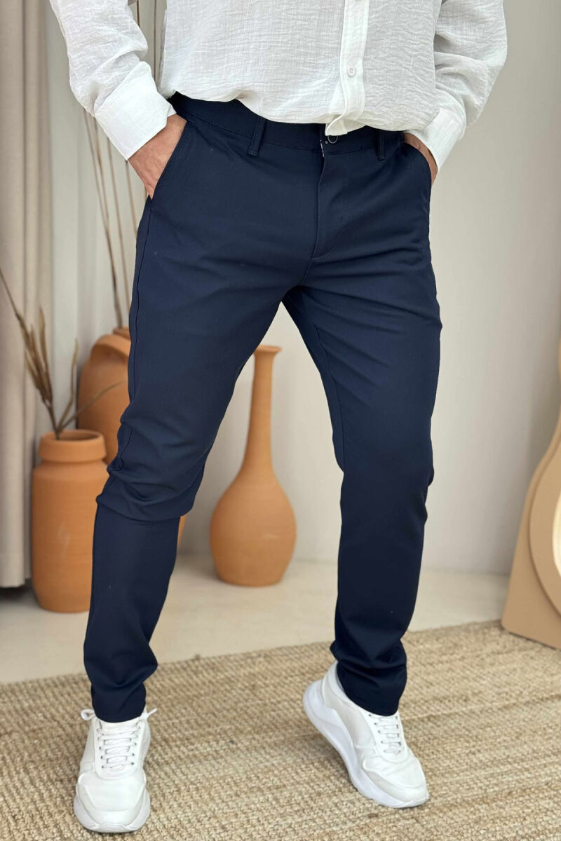 PANTALLONA KLASIKE NJË NGJYRËSHE PËR MESHKUJ NË NGJYRËN BLU E ERRËT - 2