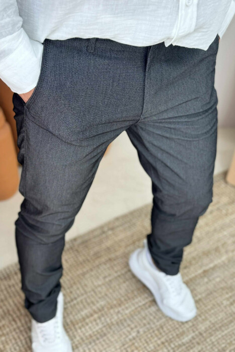 PANTALLONA KLASIKE NJË NGJYRËSHE PËR MESHKUJ NË NGJYRËN GRI E ERRËT - 2