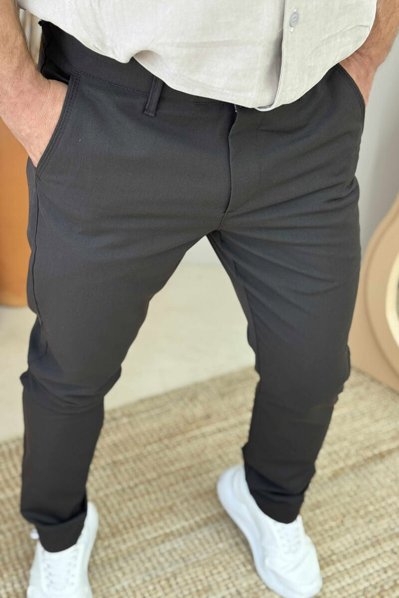 PANTALLONA KLASIKE NJË NGJYRËSHE PËR MESHKUJ NË NGJYRËN KAFE - 4