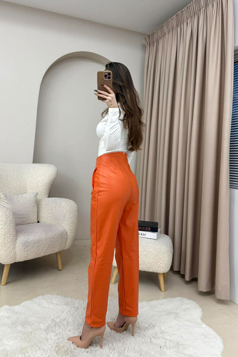 PANTALLONA LEKURE TE THJESHTA NJE NGJYRESHE PER FEMRA NE NGJYRE PORTOKALLI - 4