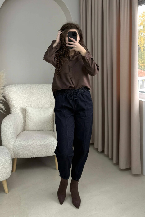 PANTALLONA ME BEL ELASTIK PËR FEMRA NË NGJYRËN BLU E ERRËT - 2