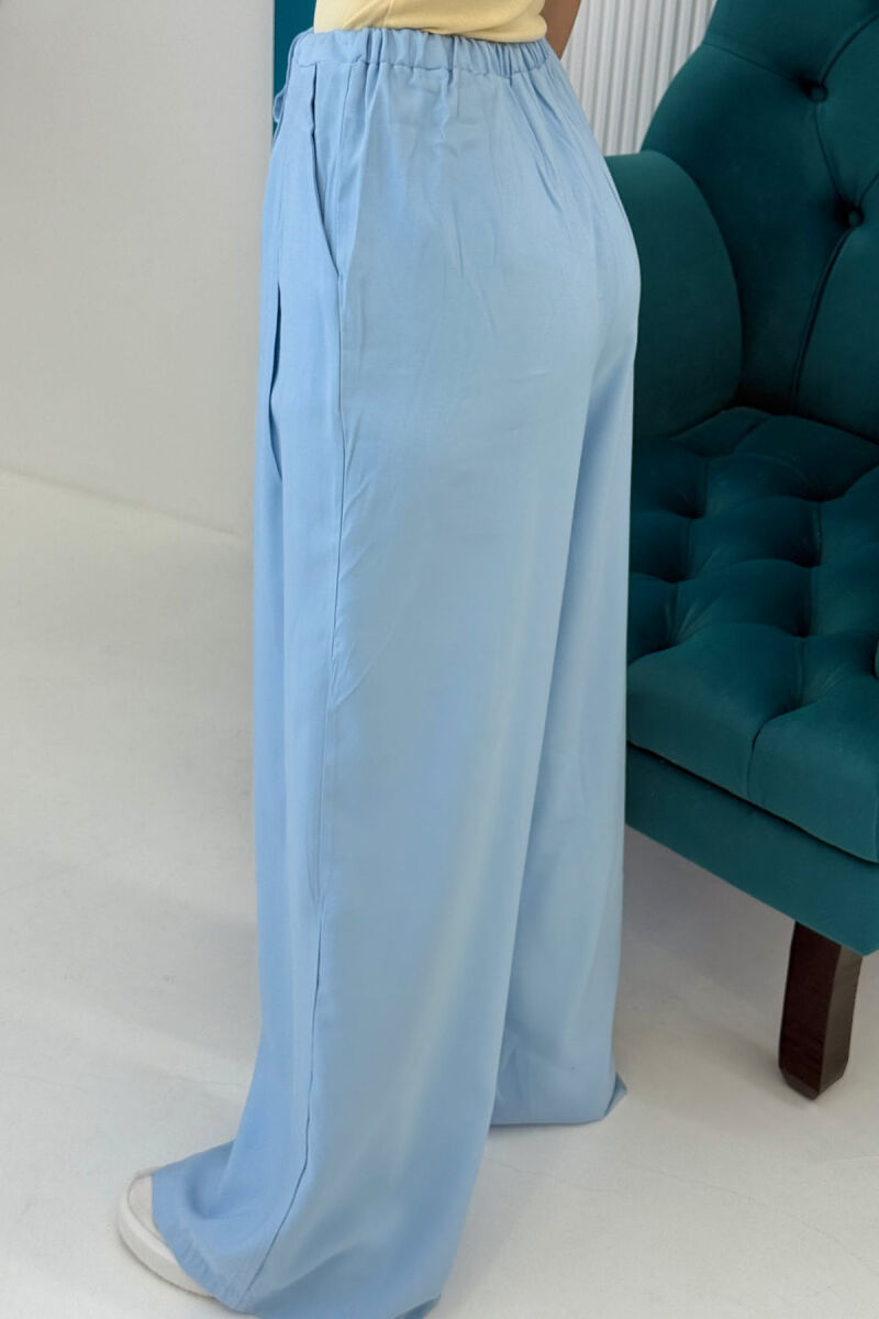 PANTALLONA ME DETAJIN E LIDHSES ME BEL GJYSMË ELASTIK PËR FEMRA NË NGJYRËN BABY BLUE - 3