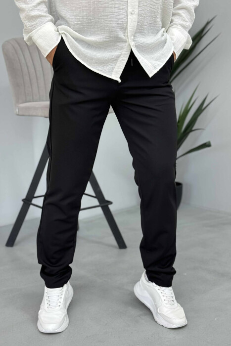 PANTALLONA NJË NGJYRËSHE ME DETAJIN E LIDHSES PËR MESHKUJ NË NGJYRËN E ZEZË - 2