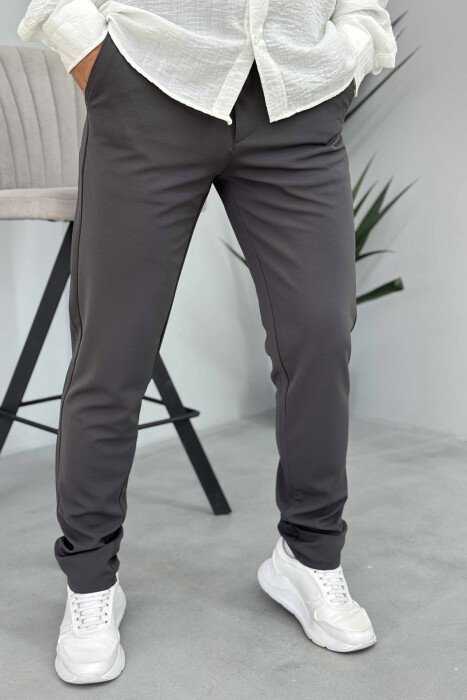 PANTALLONA NJË NGJYRËSHE ME DETAJIN E LIDHSES PËR MESHKUJ NË NGJYRËN GRI E ERRËT - 4