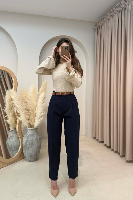 PANTALLONA NJE NGJYRESHE ME DETAJIN E RRIPIT PER FEMRA NE NGJYRE BLU - 3