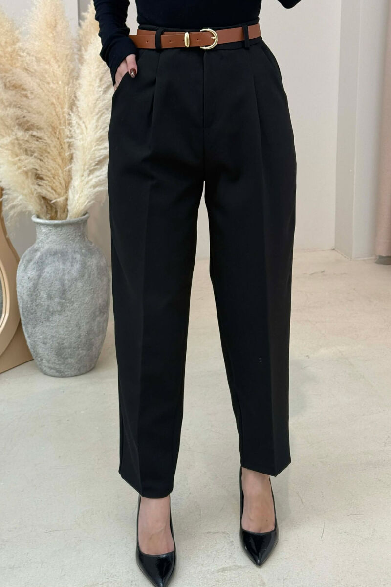 PANTALLONA NJE NGJYRESHE ME DETAJIN E RRIPIT PER FEMRA NE NGJYRE TE ZEZE - 2