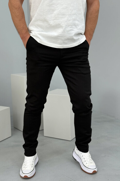 PANTALLONA NJË NGJYRËSHE TË THJESHTA PËR MESHKUJ NË NGJYRËN E ZEZË - 2