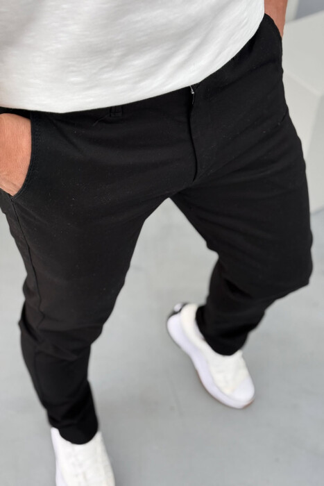 PANTALLONA NJË NGJYRËSHE TË THJESHTA PËR MESHKUJ NË NGJYRËN E ZEZË - 5