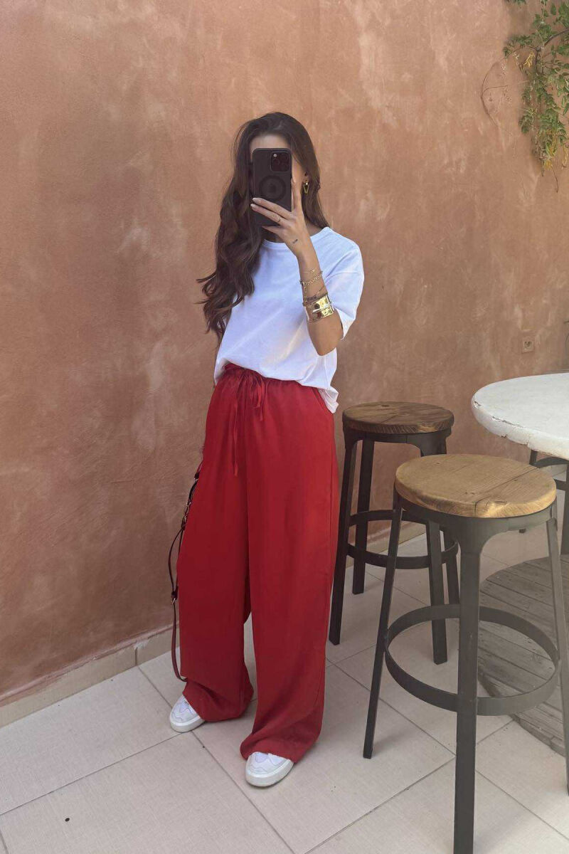 PANTALLONA SATEN ELASTIKE NË BELI DHE ME LIDHËSE PËR FEMRA NË NGJYRËN KUQE - 3