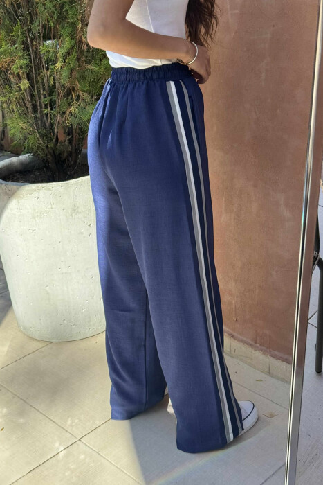 PANTALLONA TË GJERA ME VIJA ANASH PËR FEMRA NË NGJYRËN BLU - 3