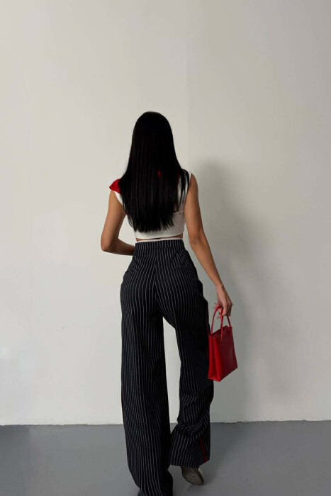 PANTALLONA TE GJERA NJE NGJYRESHE ME DIZAJN ME VIJA PER FEMRA NE NGJYRE BLU TE ERRET - 4