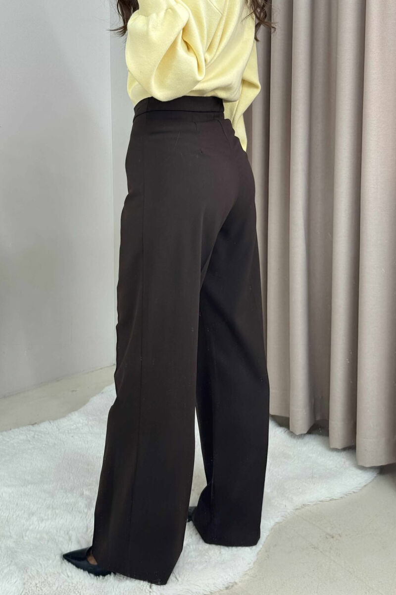 PANTALLONA TË GJËRA NJË NGJYRËSHE PËR FEMRA NË NGJYRË KAFE - 4