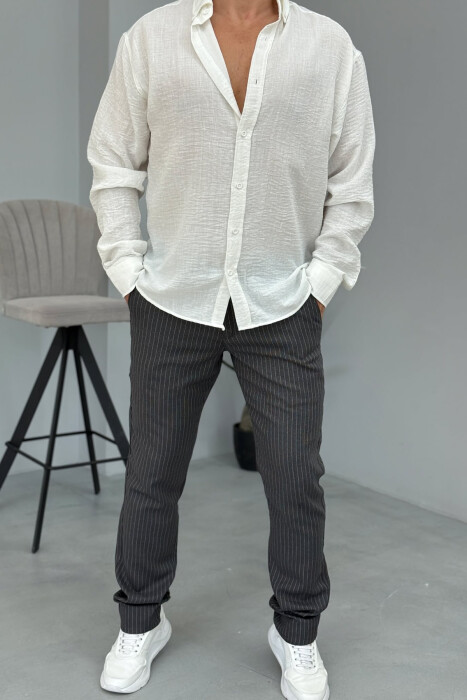 PANTALLONA TË THJESHTA ME VIJA PËR MESHKUJ NË NGJYRËN GRI - 1