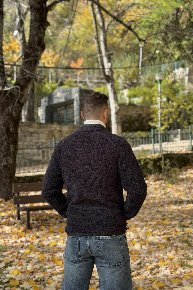 PELLUSH NJË NGJYRËSH ME ZINXHIR PËR MESHKUJ NË NGJYRË GRI TË ERRËT - 4