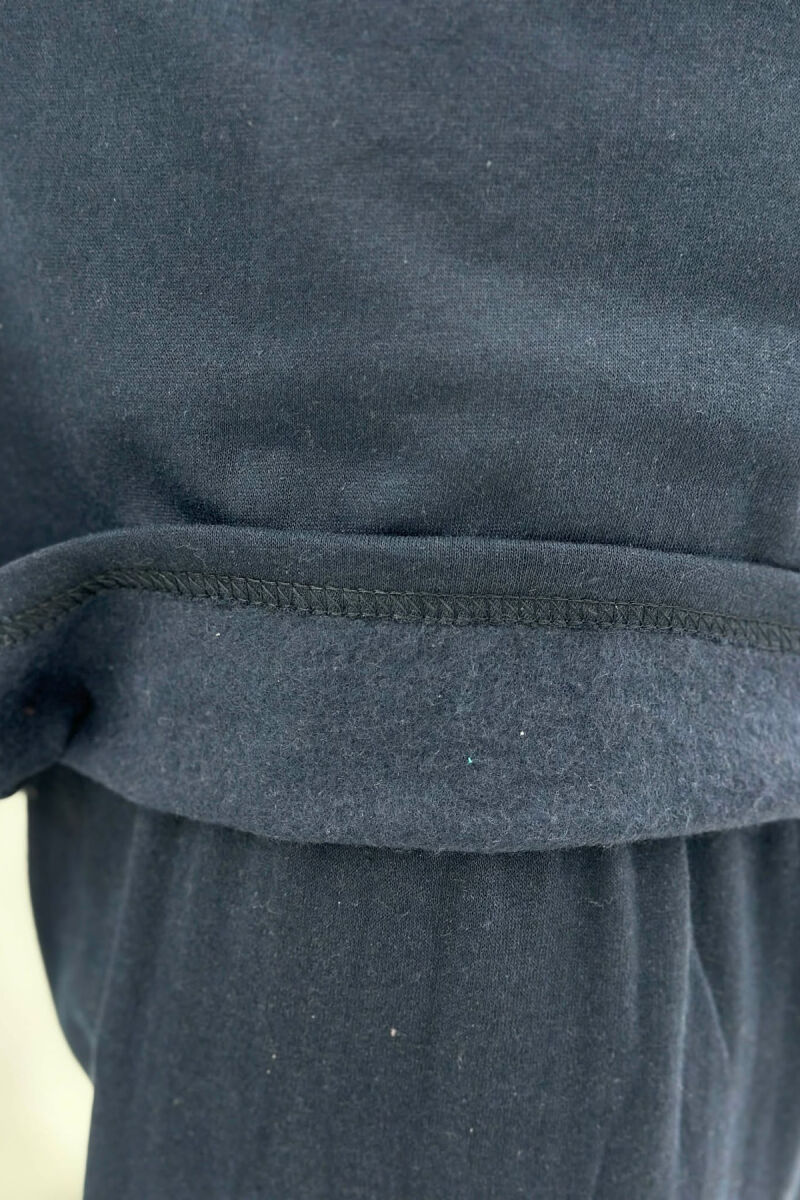 PIZHAME BLUZE E THJESHTE ME BUTONA + TUTA PER MESHKUJ NE NGJYRE BLU TE ERRET - 2