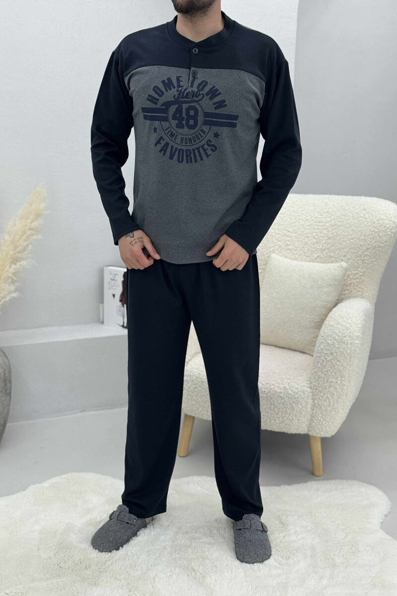 PIZHAME BLUZË ME DIZJAN NË PJESËN PARA+TUTA PËR MESHKUJ NË NGJYRË BLU TË ERRËT - 1