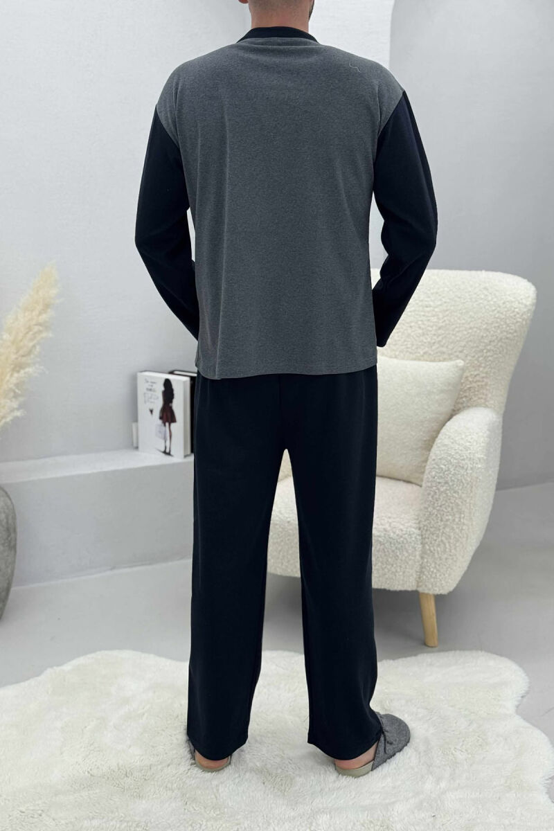 PIZHAME BLUZË ME DIZJAN NË PJESËN PARA+TUTA PËR MESHKUJ NË NGJYRË BLU TË ERRËT - 4