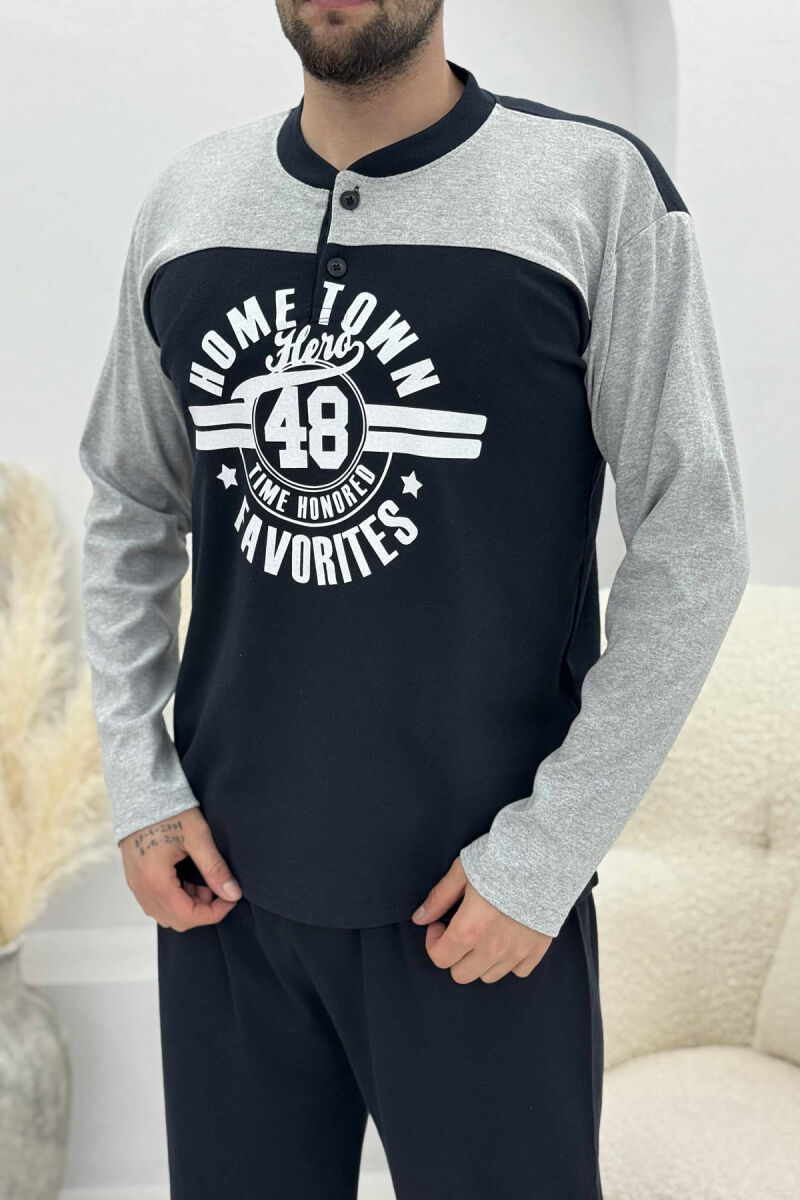 PIZHAME BLUZË ME DIZJAN NË PJESËN PARA+TUTA PËR MESHKUJ NË NGJYRË GRI TË ZBARDHUR - 2