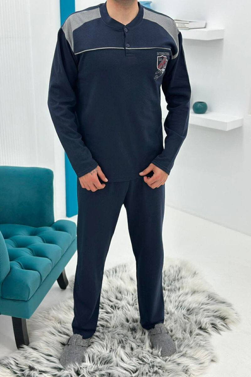 PIZHAME BLUZE ME LOGO TE VOGEL + TUTA PER MESHKUJ NE NGJYRE BLU TE ERRET - 1