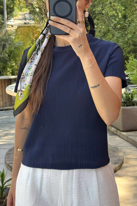 PLEATED DESIGN ONE COLOR ROUND NECK WOMEN T-SHIRT BLUE/BLU - 3