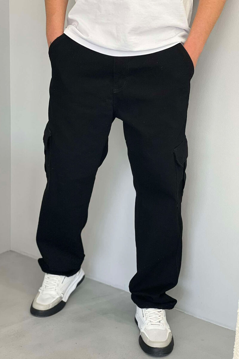 POCKET ONE COLOR CARGO MEN JEANS BLACK/ E ZEZE - 1