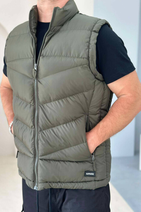 POCKET SIMPLE MEN VEST IN DARK GREEN COLOR - 4