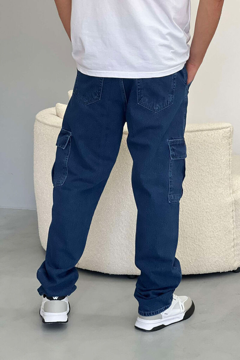 POCKET SIMPLE ONE COLOR CARGO MEN JEANS DARK BLUE/BEE - 2