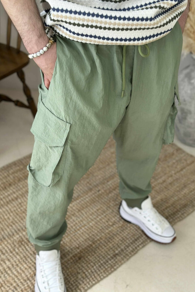 POCKETS DETAIL PARACHUTE MEN PANTS MINT/MENTE - 3