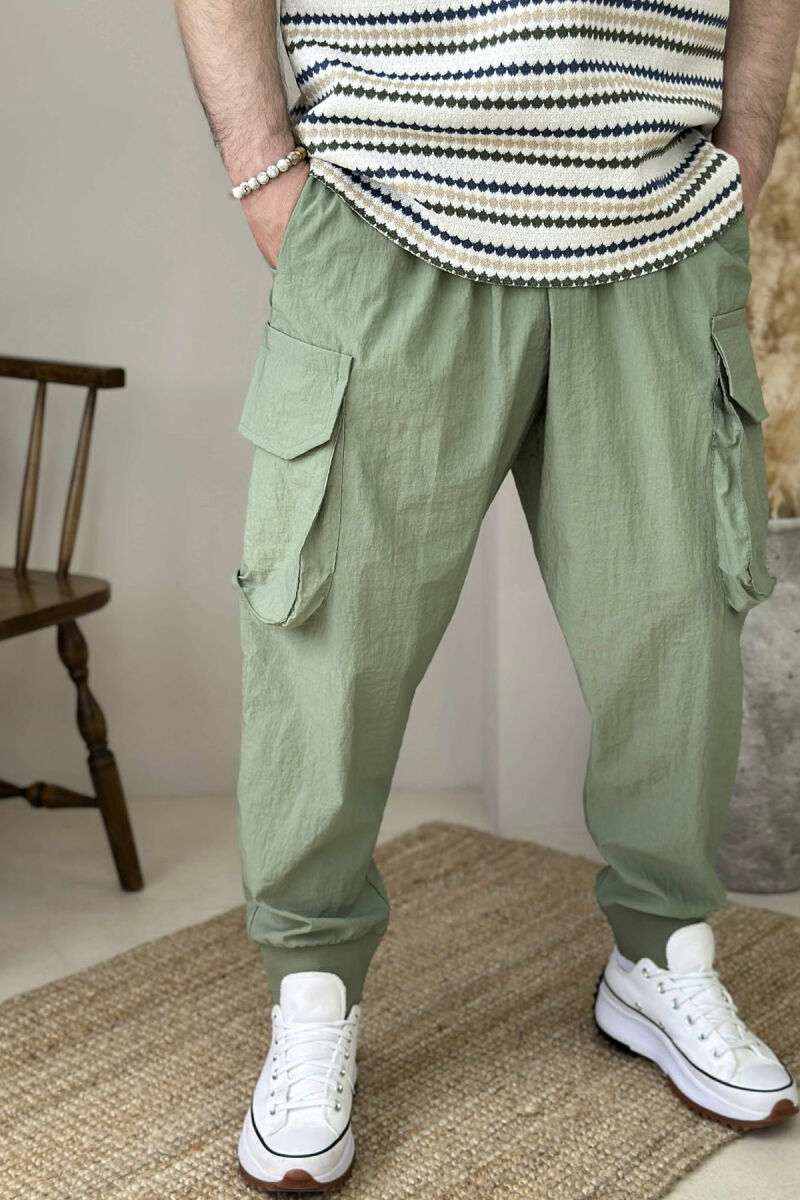 POCKETS DETAIL PARACHUTE MEN PANTS MINT/MENTE - 4