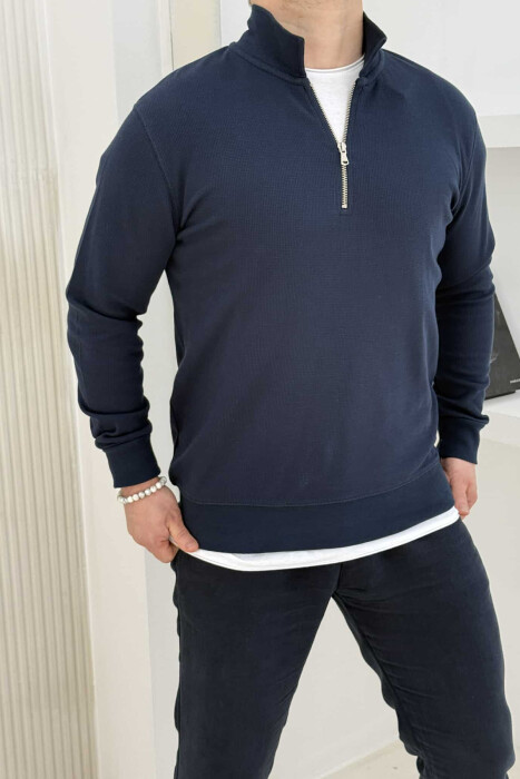 BLUZË ME JAKË POLO ME ZINXHIR PËR MESHKUJ NË NGJYRËN BLU E ERRËT 