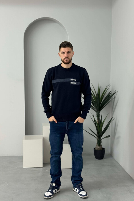 PULOVËR E THJESHTË PËR MESHKUJ NË NGJYRËN BLU E ERRËT - KLAUDIO FASHION