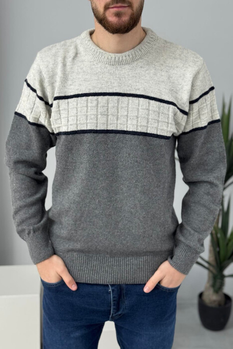 PULOVËR E THJESHTË PËR MESHKUJ NË NGJYRËN GRI E ZBARDHUR - 2