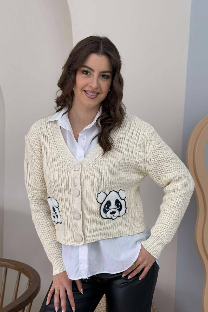 PULOVËR ME IMAZHIN E DY PANDAVE PËR FEMRA NË NGJYRËN KREM - 5