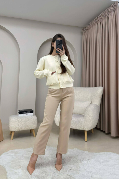 PULOVER ME JAKE RRETHORE DHE XHEPA PER FEMRA NE NGJYRE KREM - 3