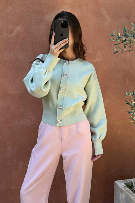 PULOVËR NJË NGJYRËSHE ME DETAJIN E BUTONAVE PËR FEMRA NË NGJYRËN MENTE - 3