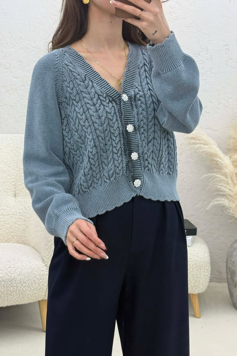 PULOVER NJE NGJYRESHE PER FEMRA NE NGJYRE BLU TE ZBARDHUR - 2