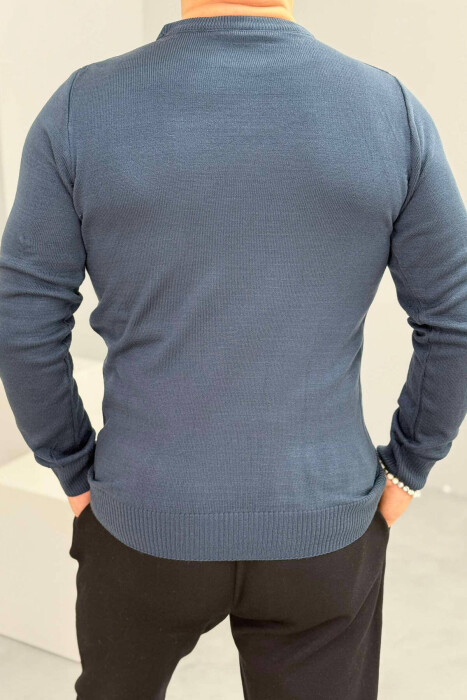 PULOVËR NJË NGJYRËSHE PËR MESHKUJ NË NGJYRËN BLU - 3
